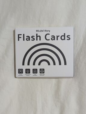 Black & White Flash Cards - Infant Visual Stimulation